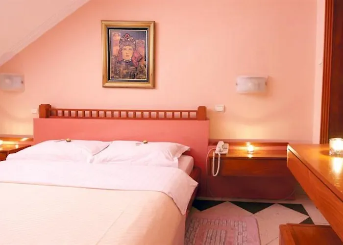 Ξενοδοχείο Eminent