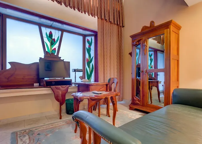 Eminent Ξενοδοχείο