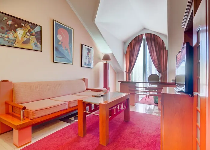 Ξενοδοχείο Eminent Ποντγορίτσα