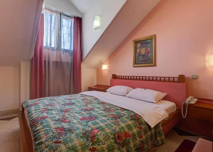 Eminent Ξενοδοχείο