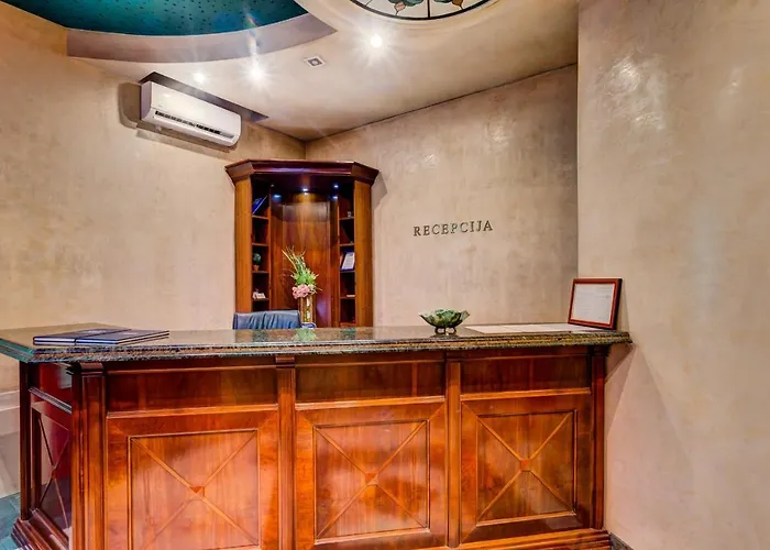 Eminent Ξενοδοχείο